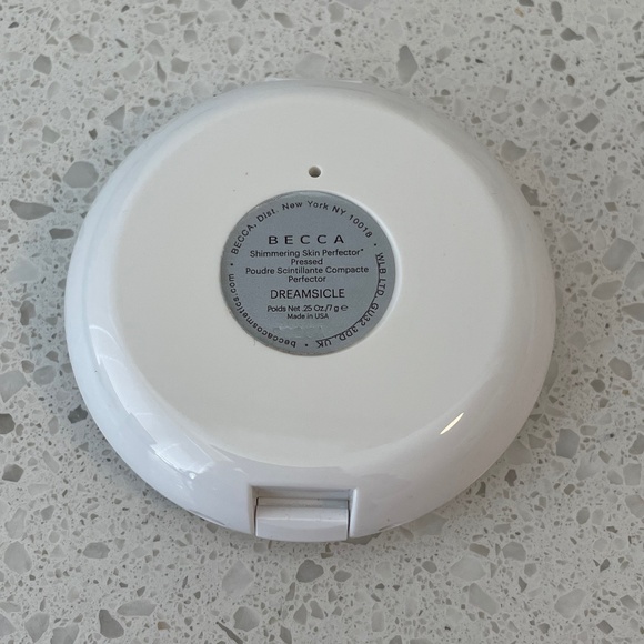 Becca Shimmering Skin Perfector in Dreamsicle - Picture 2 of 3